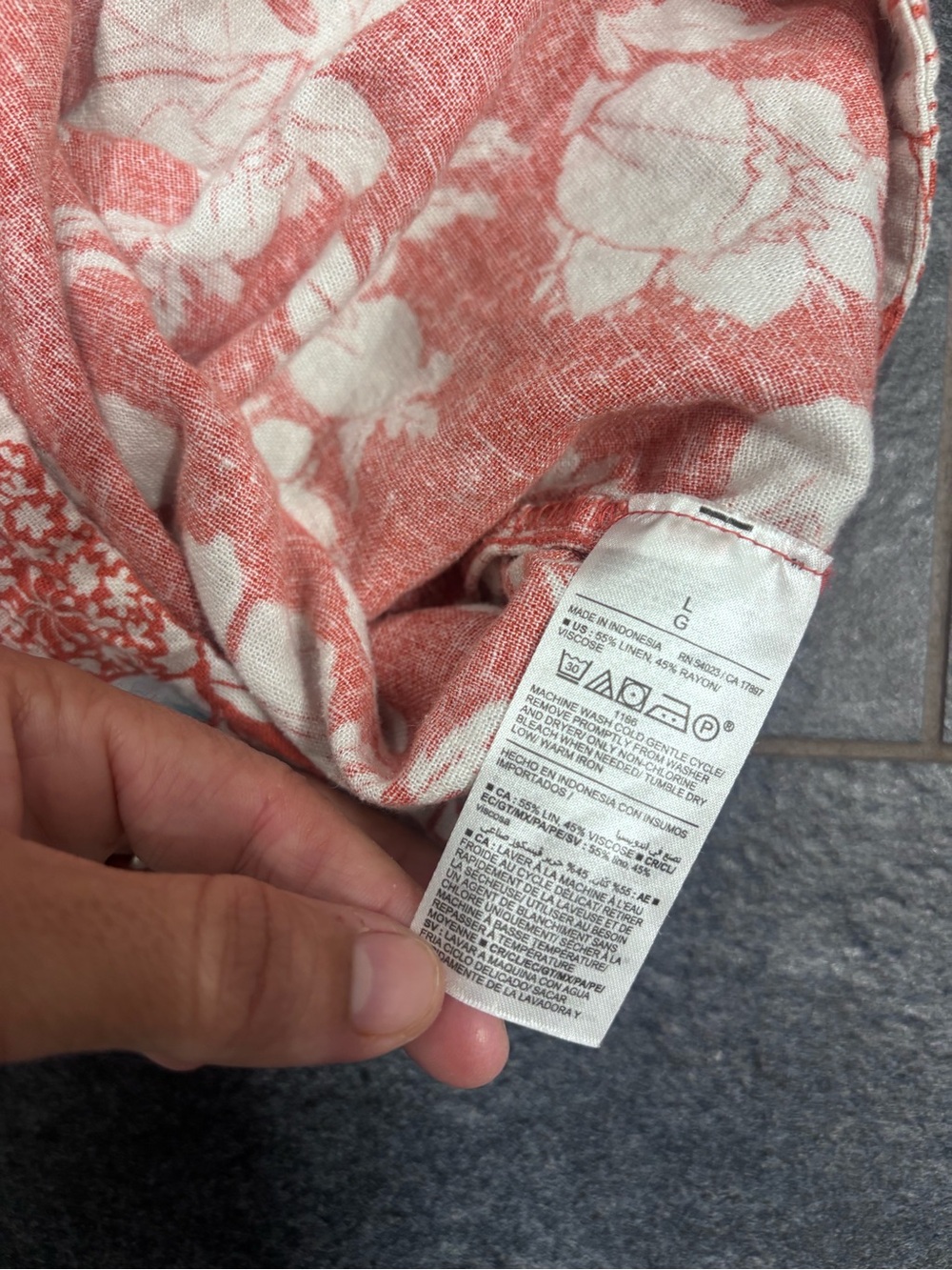 Old Navy Linen Blend Crop top - Picture 5 of 6
